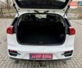 Білий Кіа Niro, об'ємом двигуна 0 л та пробігом 89 тис. км за 18950 $, фото 106 на Automoto.ua