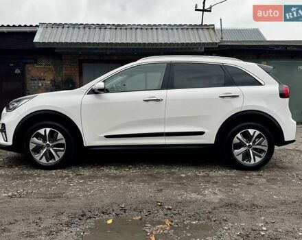 Белый Киа Niro, объемом двигателя 0 л и пробегом 160 тыс. км за 18850 $, фото 8 на Automoto.ua