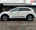 Белый Киа Niro, объемом двигателя 0 л и пробегом 160 тыс. км за 18850 $, фото 8 на Automoto.ua