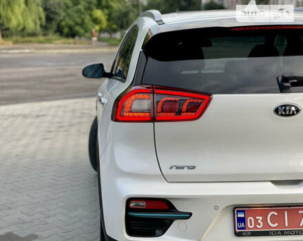 Білий Кіа Niro, об'ємом двигуна 0 л та пробігом 32 тис. км за 29650 $, фото 11 на Automoto.ua