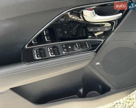 Киа Niro 2020 в Львове на Automoto.ua Белый Киа Niro, объемом двигателя 0 л и пробегом 95 тыс. км за 20450 $, фото 42 на Automoto.ua