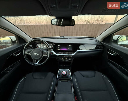 Белый Киа Niro, объемом двигателя 0 л и пробегом 114 тыс. км за 19350 $, фото 21 на Automoto.ua