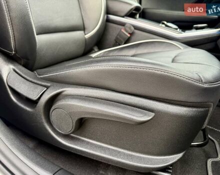 Білий Кіа Niro, об'ємом двигуна 0 л та пробігом 89 тис. км за 18950 $, фото 80 на Automoto.ua