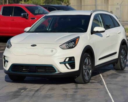 Киа Niro 2020 в Полтаве на Automoto.ua Белый Киа Niro, объемом двигателя 0 л и пробегом 44 тыс. км за 10300 $, фото 2 на Automoto.ua