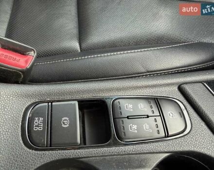 Белый Киа Niro, объемом двигателя 1.58 л и пробегом 200 тыс. км за 18600 $, фото 28 на Automoto.ua