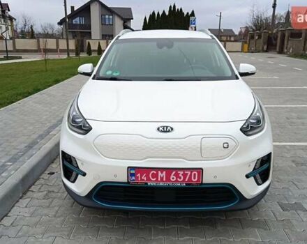 Білий Кіа Niro, об'ємом двигуна 0 л та пробігом 127 тис. км за 19999 $, фото 4 на Automoto.ua