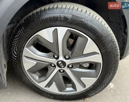 Білий Кіа Niro, об'ємом двигуна 0 л та пробігом 168 тис. км за 18455 $, фото 18 на Automoto.ua