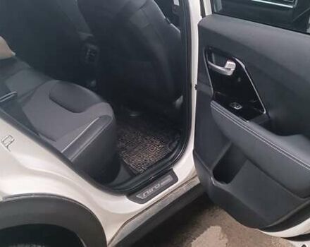 Белый Киа Niro, объемом двигателя 0 л и пробегом 144 тыс. км за 18800 $, фото 21 на Automoto.ua