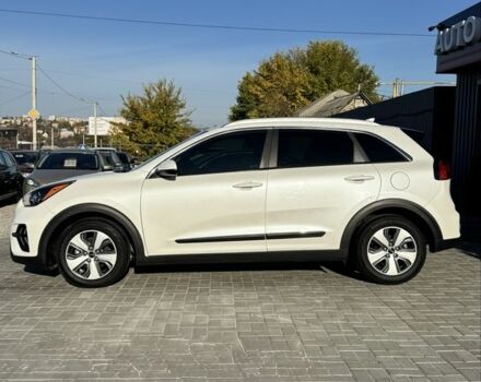 Білий Кіа Niro, об'ємом двигуна 1.6 л та пробігом 37 тис. км за 19700 $, фото 7 на Automoto.ua