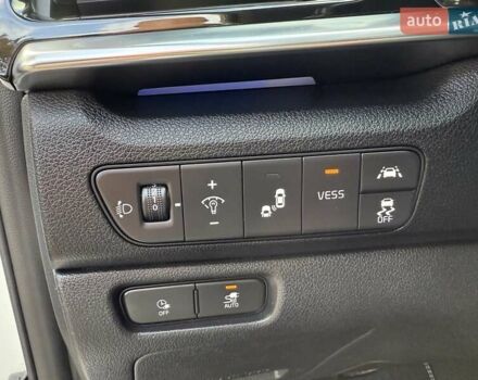 Білий Кіа Niro, об'ємом двигуна 0 л та пробігом 168 тис. км за 18455 $, фото 12 на Automoto.ua