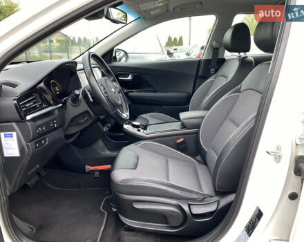 Белый Киа Niro, объемом двигателя 0 л и пробегом 96 тыс. км за 19950 $, фото 34 на Automoto.ua