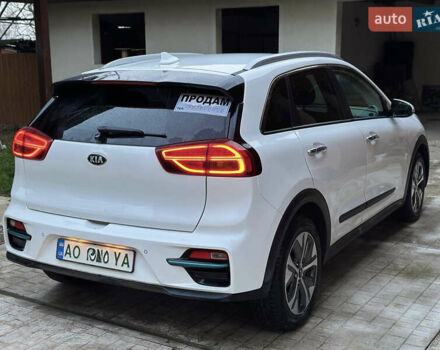 Белый Киа Niro, объемом двигателя 0 л и пробегом 161 тыс. км за 19500 $, фото 3 на Automoto.ua