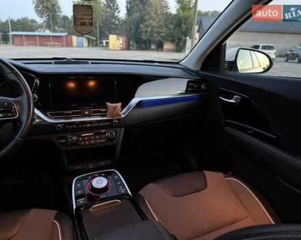 Киа Niro 2020 в Новой Ушице на Automoto.ua Белый Киа Niro, объемом двигателя 0 л и пробегом 152 тыс. км за 18500 $, фото 33 на Automoto.ua