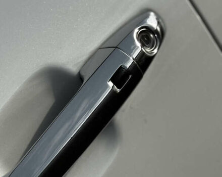 Білий Кіа Niro, об'ємом двигуна 0 л та пробігом 117 тис. км за 19750 $, фото 18 на Automoto.ua