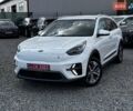 Киа Niro 2020 в Львове на Automoto.ua Белый Киа Niro, объемом двигателя 0 л и пробегом 95 тыс. км за 20450 $, фото 5 на Automoto.ua