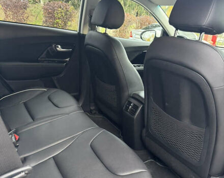 Белый Киа Niro, объемом двигателя 0 л и пробегом 101 тыс. км за 21200 $, фото 12 на Automoto.ua