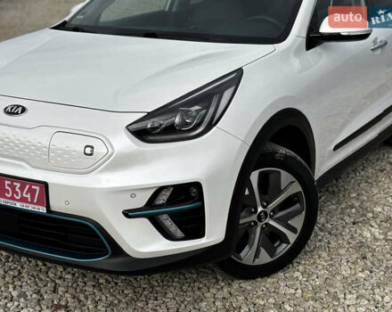 Белый Киа Niro, объемом двигателя 0 л и пробегом 141 тыс. км за 19100 $, фото 8 на Automoto.ua