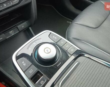 Білий Кіа Niro, об'ємом двигуна 0 л та пробігом 127 тис. км за 19999 $, фото 29 на Automoto.ua