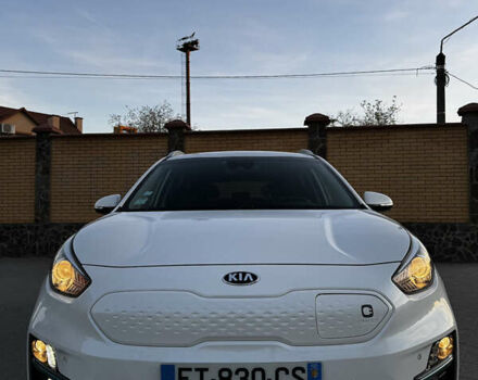 Киа Niro 2020 в Львове на Automoto.ua Белый Киа Niro, объемом двигателя 0 л и пробегом 69 тыс. км за 19500 $, фото 24 на Automoto.ua