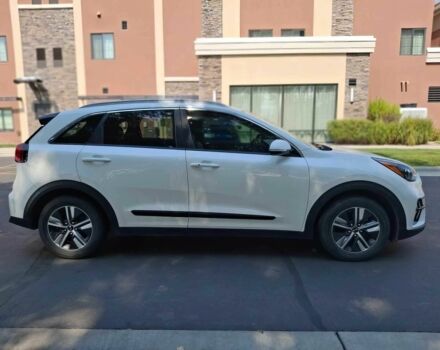 Білий Кіа Niro, об'ємом двигуна 1.6 л та пробігом 32 тис. км за 11300 $, фото 7 на Automoto.ua