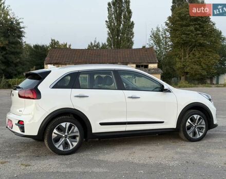 Белый Киа Niro, объемом двигателя 0 л и пробегом 152 тыс. км за 18200 $, фото 12 на Automoto.ua