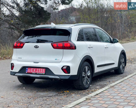 Білий Кіа Niro, об'ємом двигуна 1.6 л та пробігом 215 тис. км за 16800 $, фото 8 на Automoto.ua