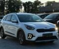 Белый Киа Niro, объемом двигателя 1.6 л и пробегом 136 тыс. км за 17990 $, фото 1 на Automoto.ua