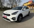 Белый Киа Niro, объемом двигателя 1.58 л и пробегом 200 тыс. км за 18600 $, фото 1 на Automoto.ua