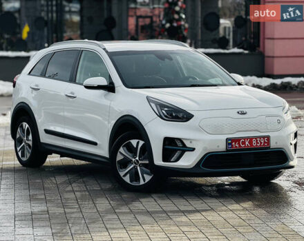 Білий Кіа Niro, об'ємом двигуна 0 л та пробігом 117 тис. км за 19750 $, фото 2 на Automoto.ua