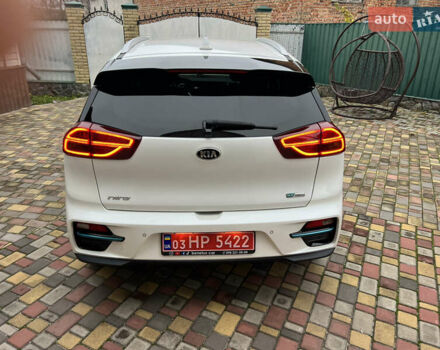 Белый Киа Niro, объемом двигателя 0 л и пробегом 116 тыс. км за 21000 $, фото 8 на Automoto.ua
