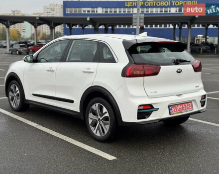 Киа Niro 2020 в Киеве на Automoto.ua Белый Киа Niro, объемом двигателя 0 л и пробегом 171 тыс. км за 18300 $, фото 6 на Automoto.ua