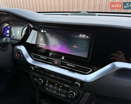 Белый Киа Niro, объемом двигателя 0 л и пробегом 114 тыс. км за 19350 $, фото 19 на Automoto.ua