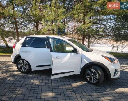 Белый Киа Niro, объемом двигателя 0 л и пробегом 78 тыс. км за 17900 $, фото 3 на Automoto.ua