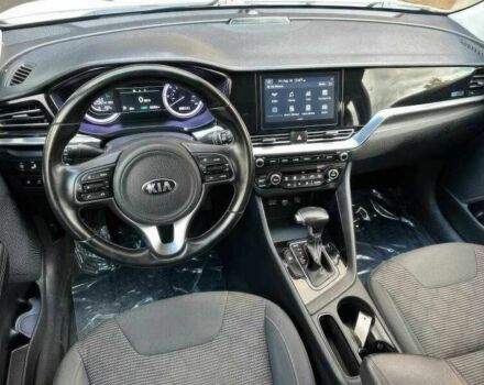 Белый Киа Niro, объемом двигателя 1.6 л и пробегом 65 тыс. км за 7100 $, фото 16 на Automoto.ua