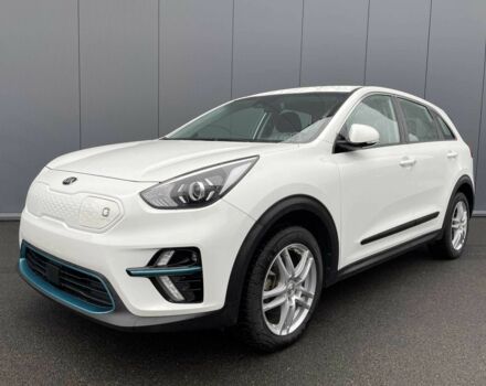 Белый Киа Niro, объемом двигателя 0 л и пробегом 47 тыс. км за 10200 $, фото 1 на Automoto.ua