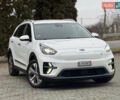 Білий Кіа Niro, об'ємом двигуна 0 л та пробігом 141 тис. км за 19499 $, фото 4 на Automoto.ua