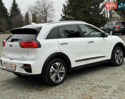 Білий Кіа Niro, об'ємом двигуна 0 л та пробігом 141 тис. км за 19499 $, фото 21 на Automoto.ua
