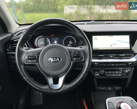 Белый Киа Niro, объемом двигателя 0 л и пробегом 96 тыс. км за 19950 $, фото 40 на Automoto.ua