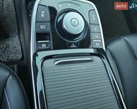 Білий Кіа Niro, об'ємом двигуна 0 л та пробігом 66 тис. км за 19000 $, фото 10 на Automoto.ua