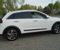 Белый Киа Niro, объемом двигателя 1.6 л и пробегом 98 тыс. км за 12400 $, фото 5 на Automoto.ua