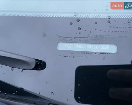 Білий Кіа Niro, об'ємом двигуна 0 л та пробігом 106 тис. км за 19300 $, фото 6 на Automoto.ua