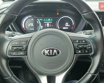 Білий Кіа Niro, об'ємом двигуна 0 л та пробігом 127 тис. км за 19999 $, фото 35 на Automoto.ua