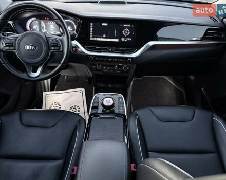Белый Киа Niro, объемом двигателя 0 л и пробегом 130 тыс. км за 20999 $, фото 31 на Automoto.ua