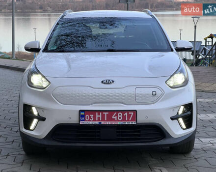 Белый Киа Niro, объемом двигателя 0 л и пробегом 103 тыс. км за 19500 $, фото 3 на Automoto.ua