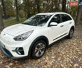 Киа Niro 2020 в Ирпене на Automoto.ua Белый Киа Niro, объемом двигателя 0 л и пробегом 79 тыс. км за 21000 $, фото 1 на Automoto.ua
