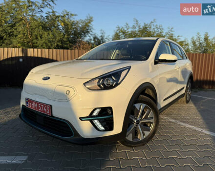 Білий Кіа Niro, об'ємом двигуна 0 л та пробігом 169 тис. км за 18200 $, фото 9 на Automoto.ua