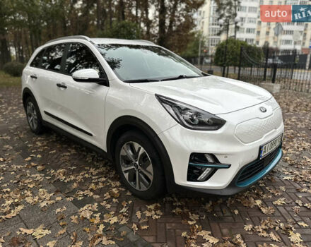 Киа Niro 2020 в Ирпене на Automoto.ua Белый Киа Niro, объемом двигателя 0 л и пробегом 79 тыс. км за 21000 $, фото 55 на Automoto.ua