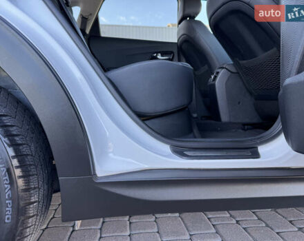 Киа Niro 2020 в Киеве на Automoto.ua Белый Киа Niro, объемом двигателя 0 л и пробегом 151 тыс. км за 19600 $, фото 45 на Automoto.ua