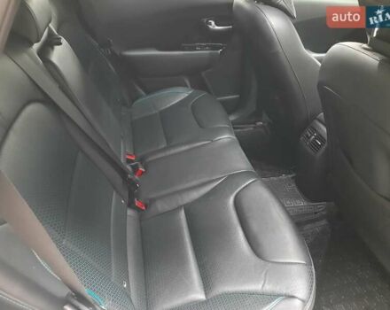 Белый Киа Niro, объемом двигателя 0 л и пробегом 112 тыс. км за 19500 $, фото 9 на Automoto.ua