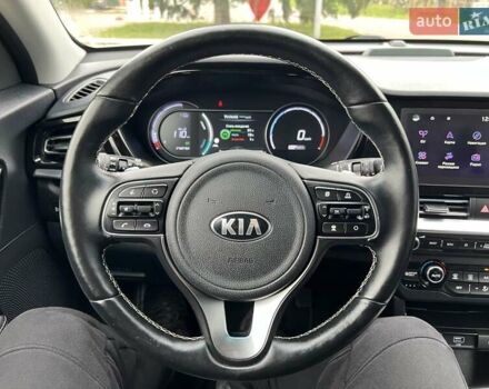Белый Киа Niro, объемом двигателя 0 л и пробегом 146 тыс. км за 19799 $, фото 45 на Automoto.ua